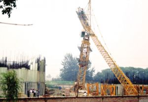 ��h��ʩ�������ڰ��b�r(sh��)�l(f��)�������¹� ����ʩ���������3��3��